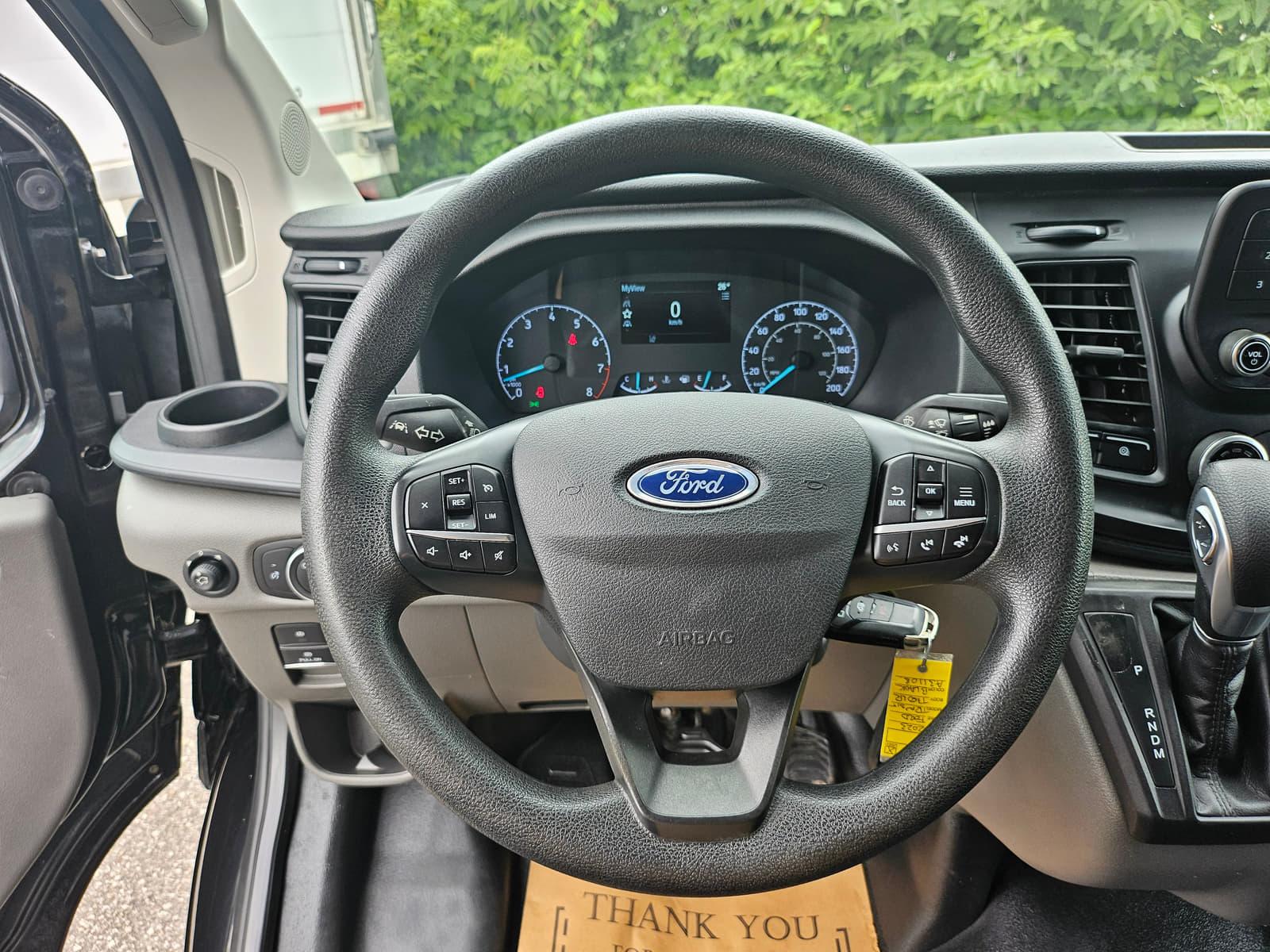 Ford Transit Cargo Van 2023 - Image 17