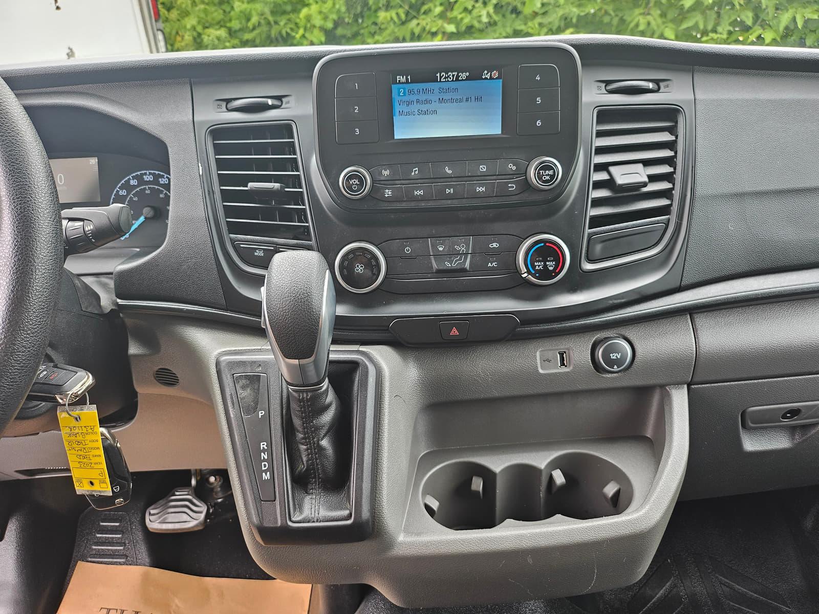 Ford Transit Cargo Van 2023 - Image 19