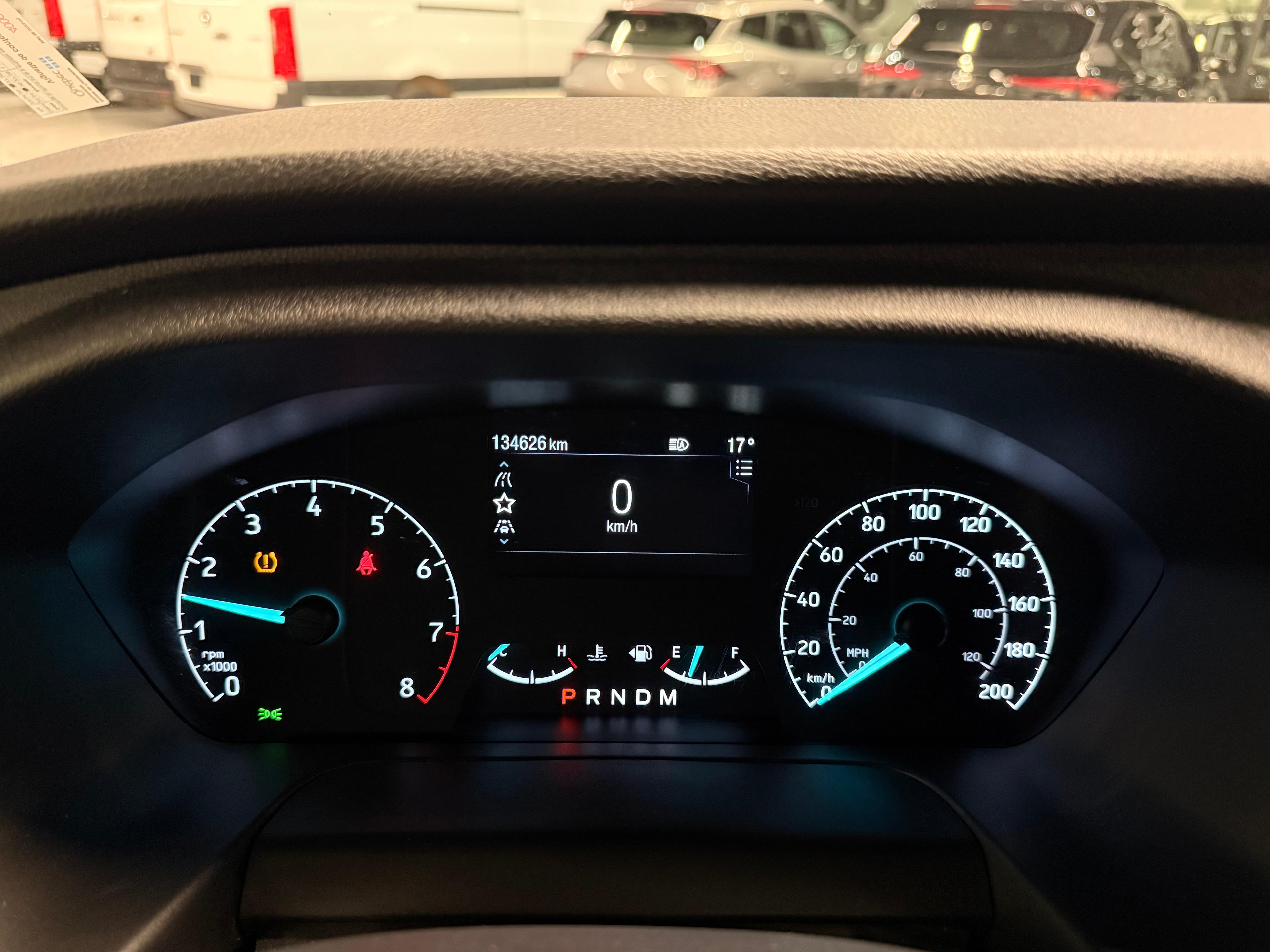 Ford Transit Cargo Van 2023 - Image 17