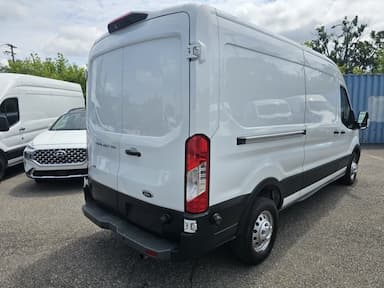 Ford Transit Cargo Van 2022 - Thumbnail 4
