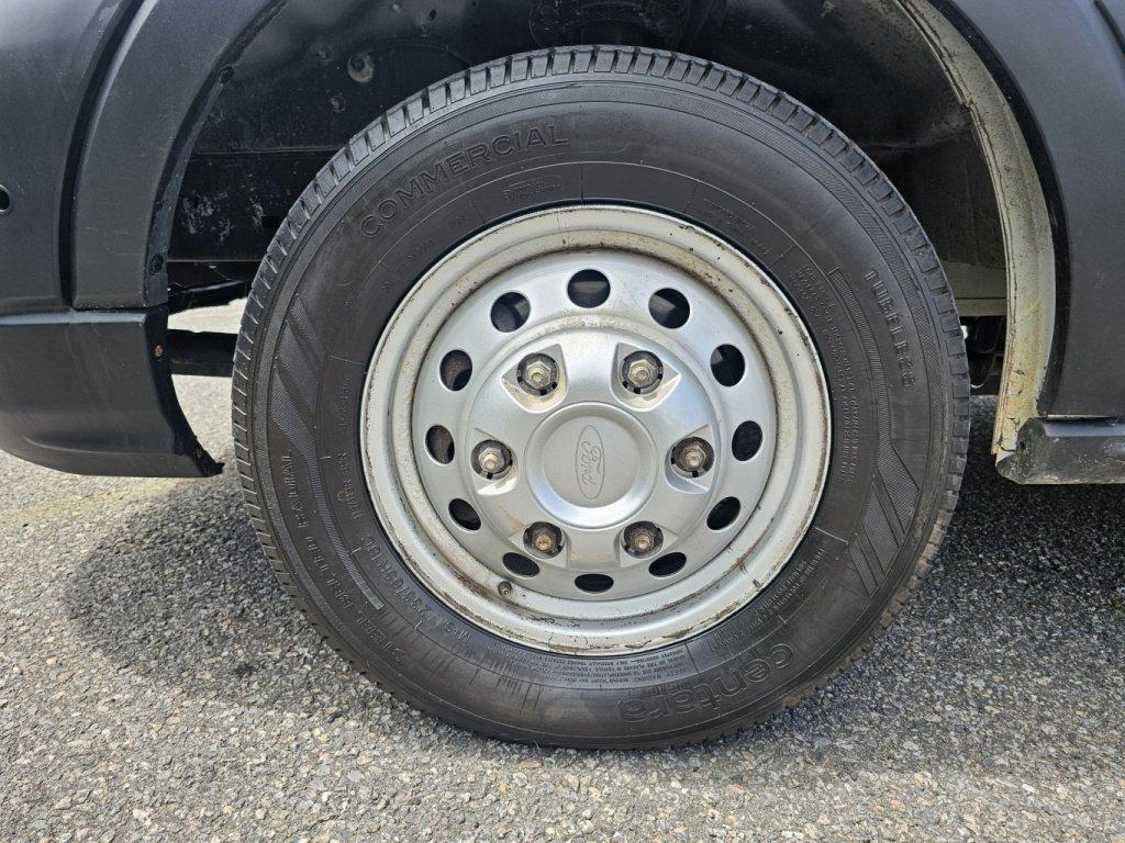 Ford Transit Cargo Van 2022 - Image 5