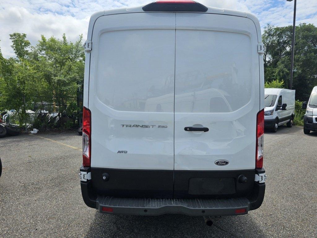 Ford Transit Cargo Van 2022 - Image 8