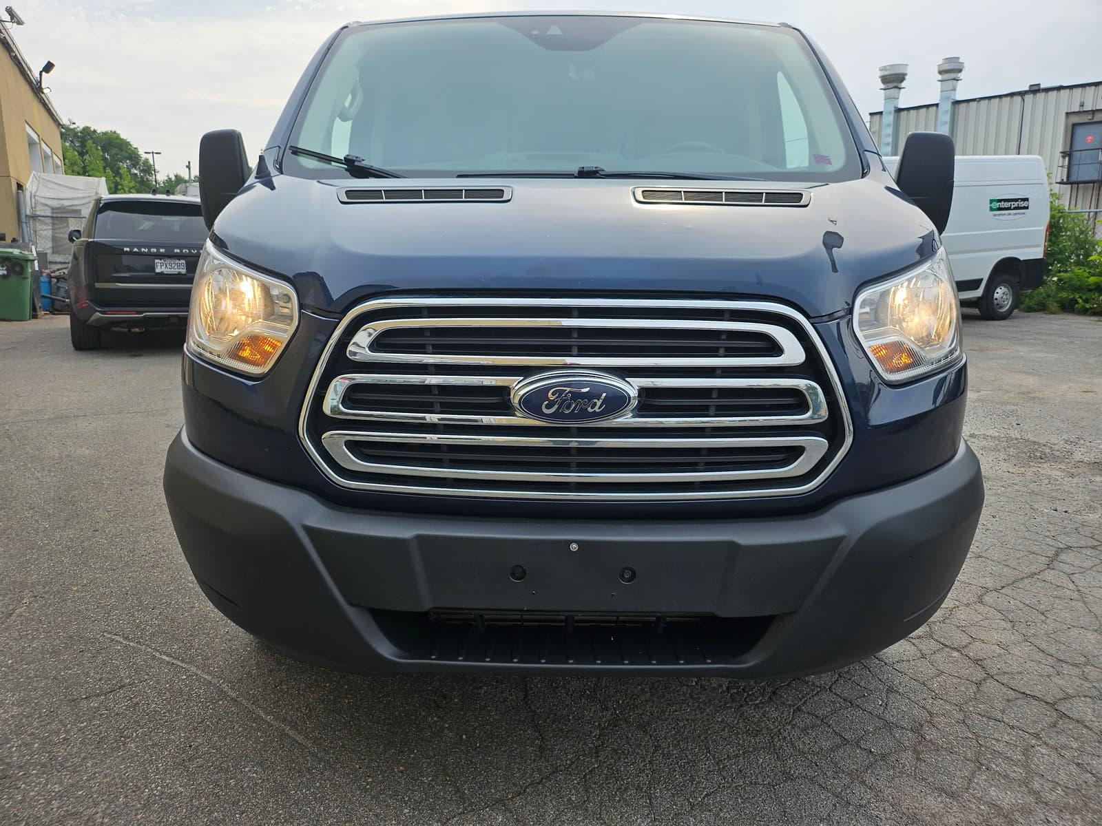 Ford Transit Cargo Van 2018 - Image 9