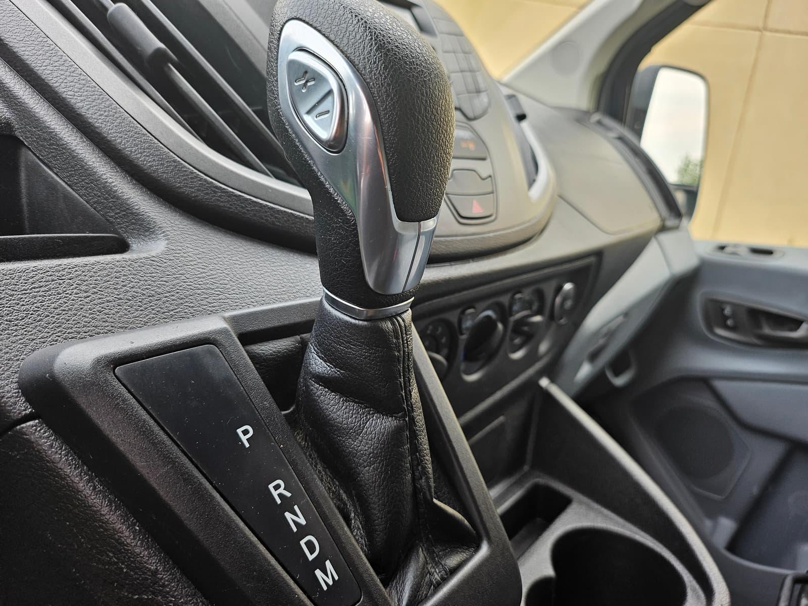 Ford Transit Cargo Van 2018 - Image 21