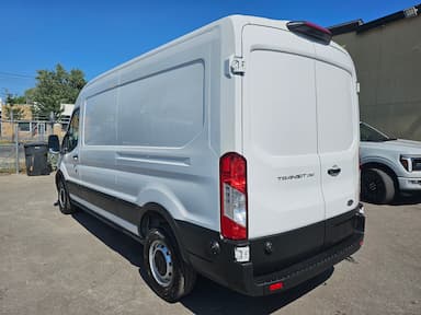 Ford Transit Cargo Van 2024 - Thumbnail 3