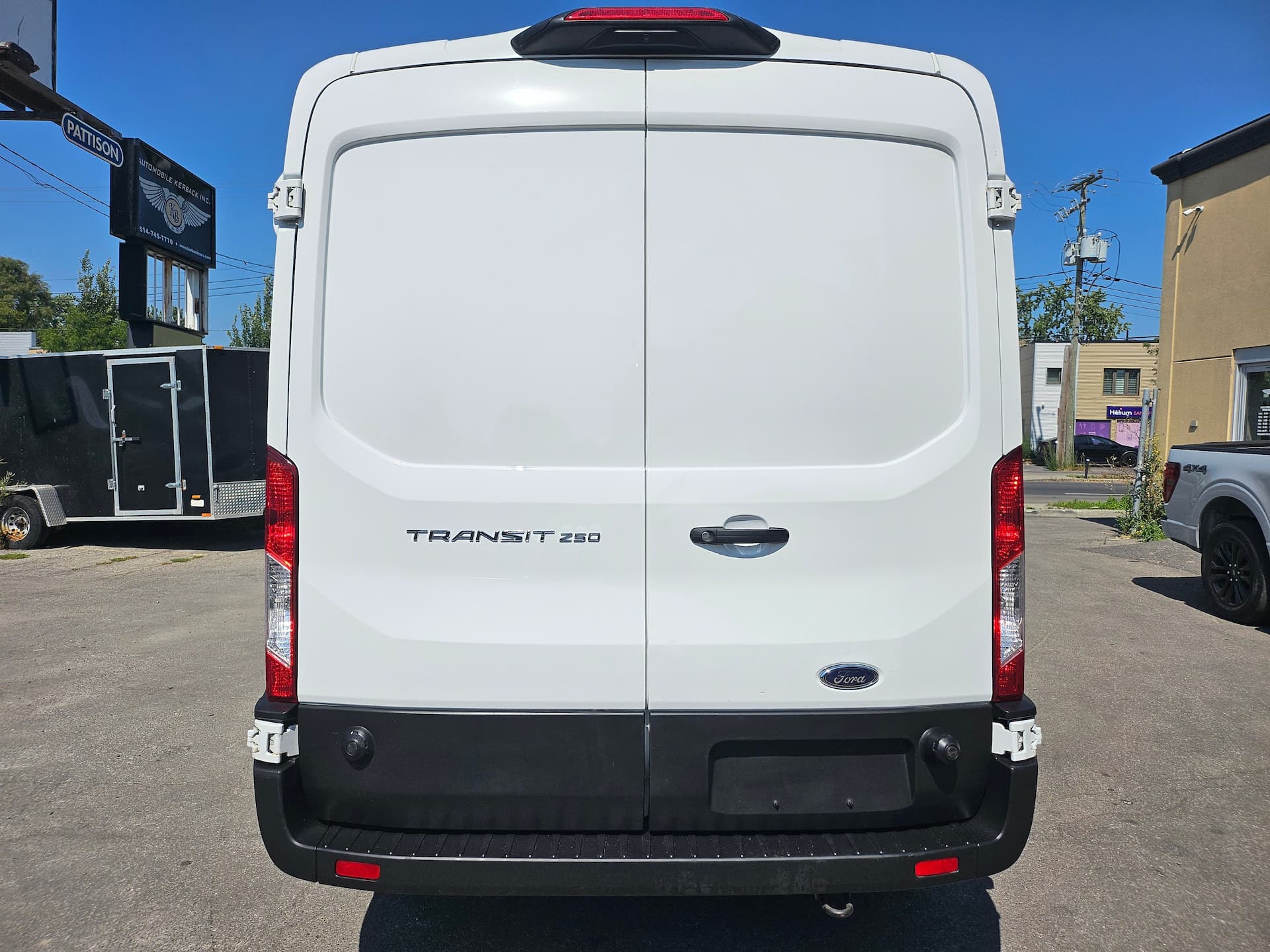 Ford Transit Cargo Van 2024 - Image 4