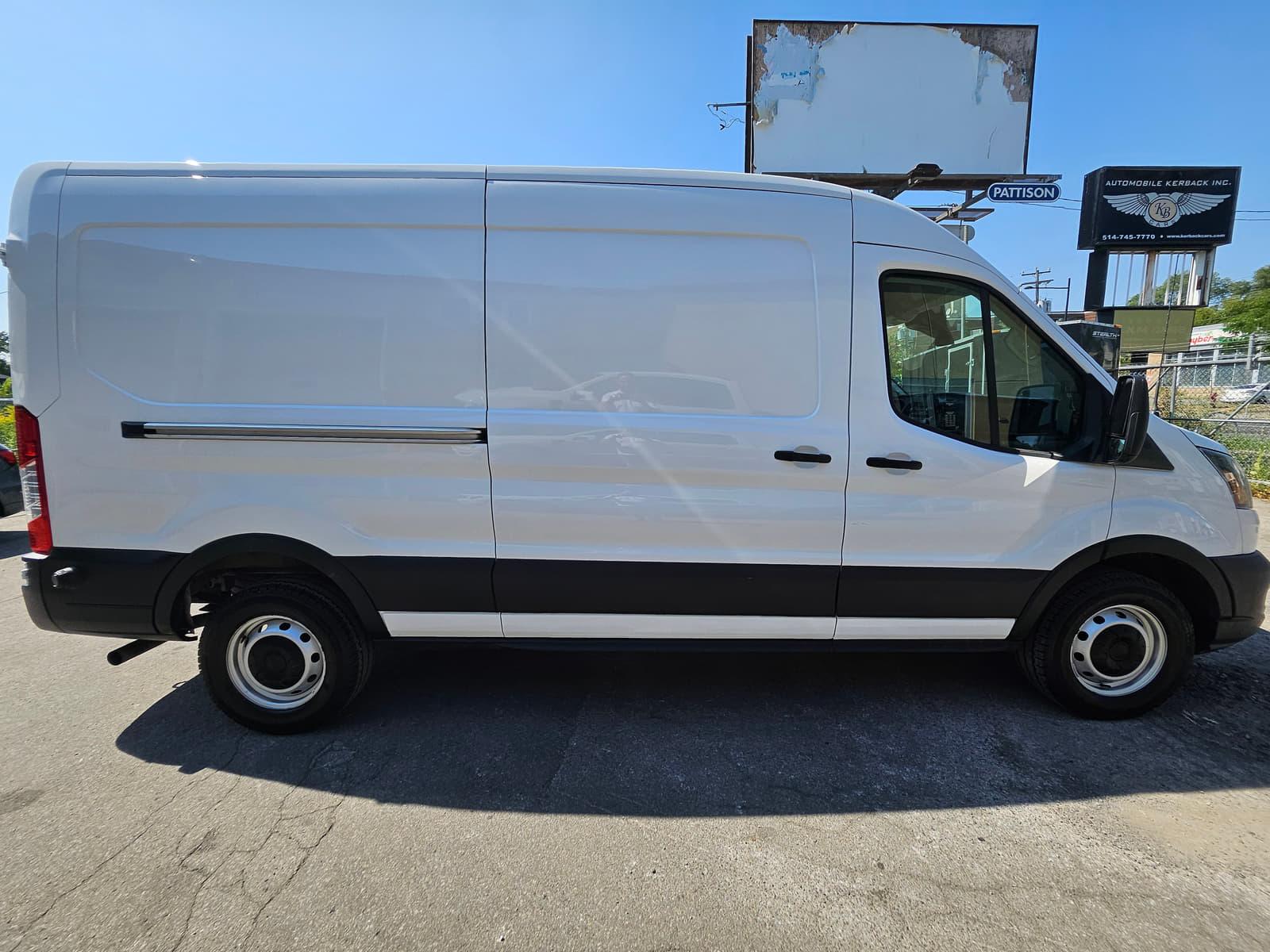 Ford Transit Cargo Van 2024 - Image 6