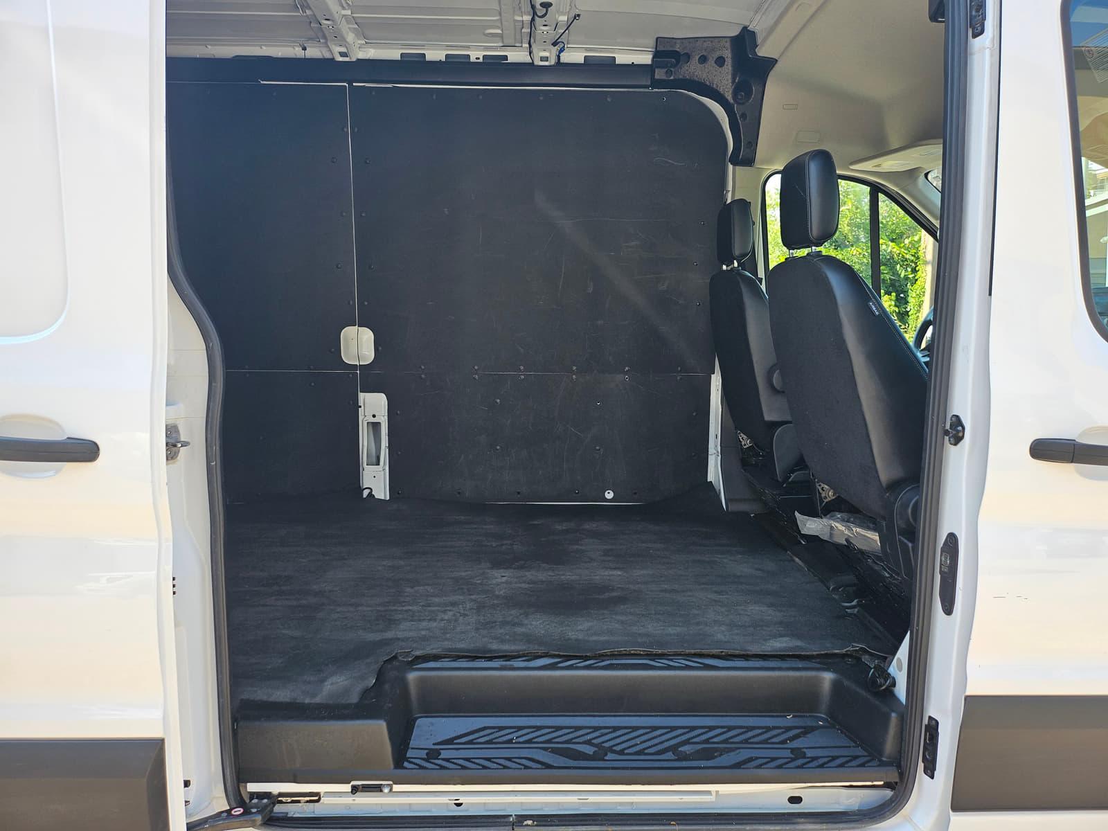 Ford Transit Cargo Van 2024 - Image 13