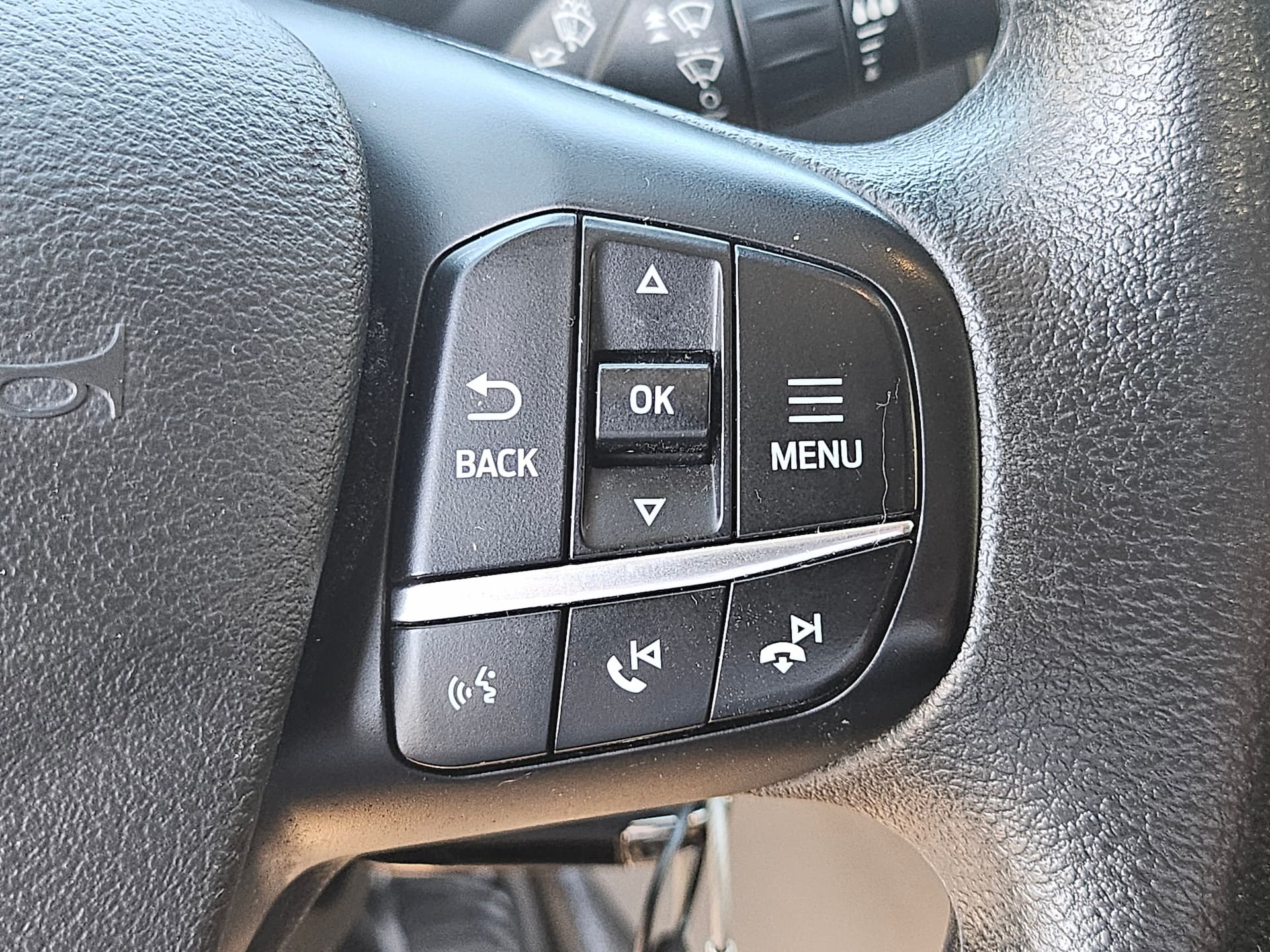 Ford Transit Cargo Van 2024 - Image 26