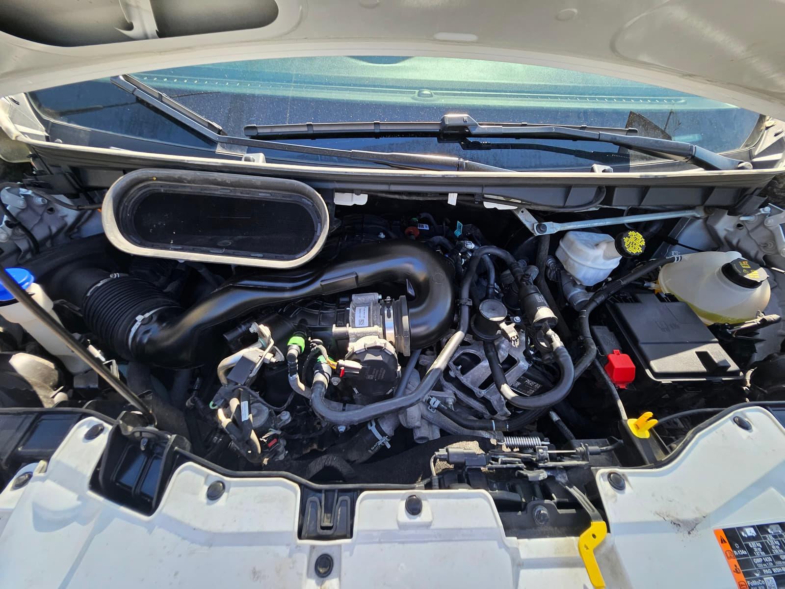 Ford Transit Cargo Van 2024 - Image 29