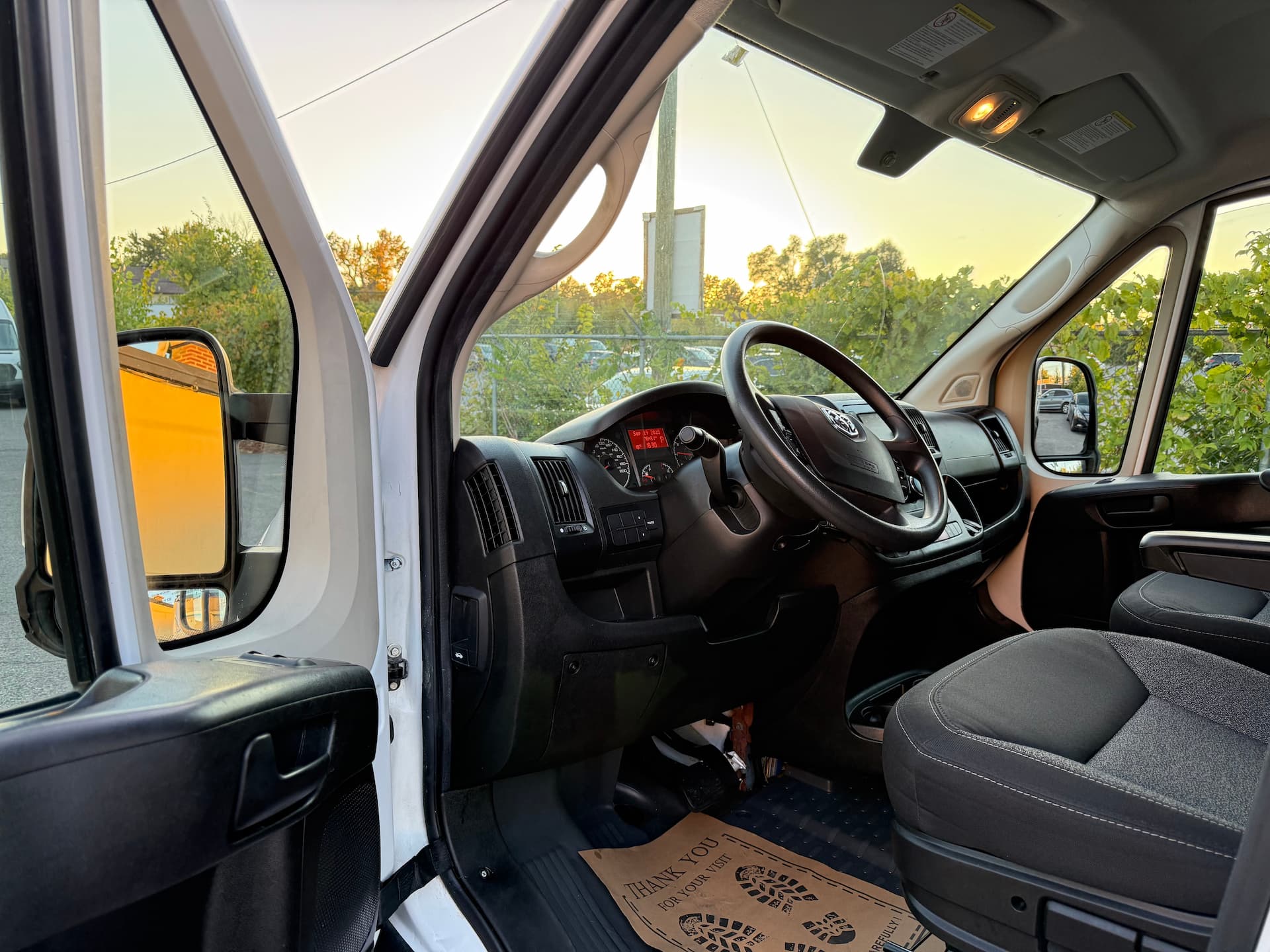 Ram ProMaster Cargo Van 2019 - Image 12