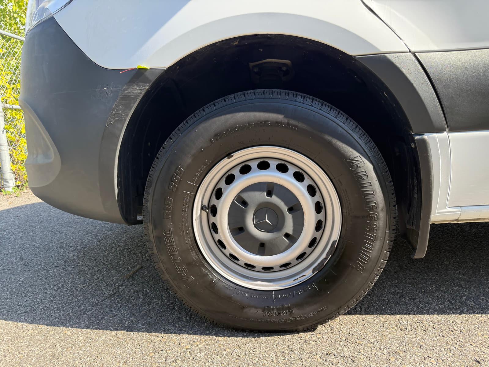 Mercedes-Benz Sprinter Cargo Van 2020 - Image 10