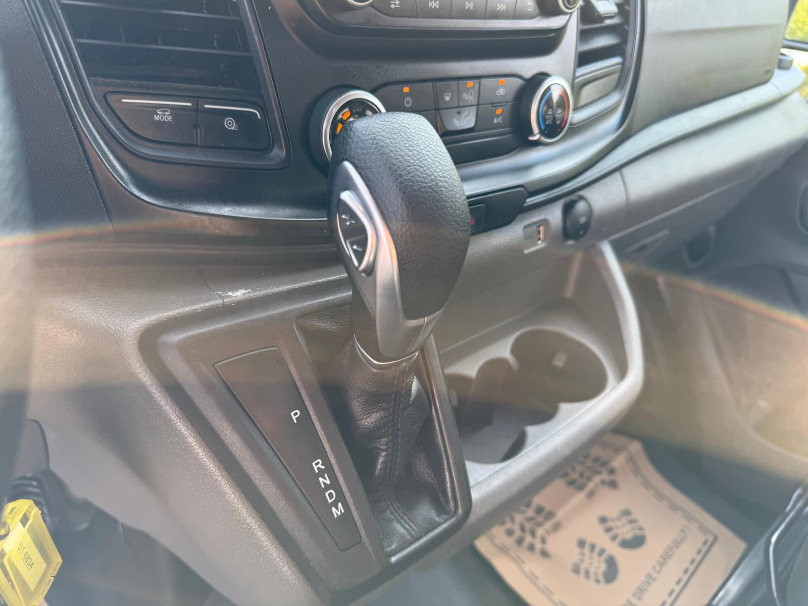 Ford Transit Cargo Van 2023 - Image 23