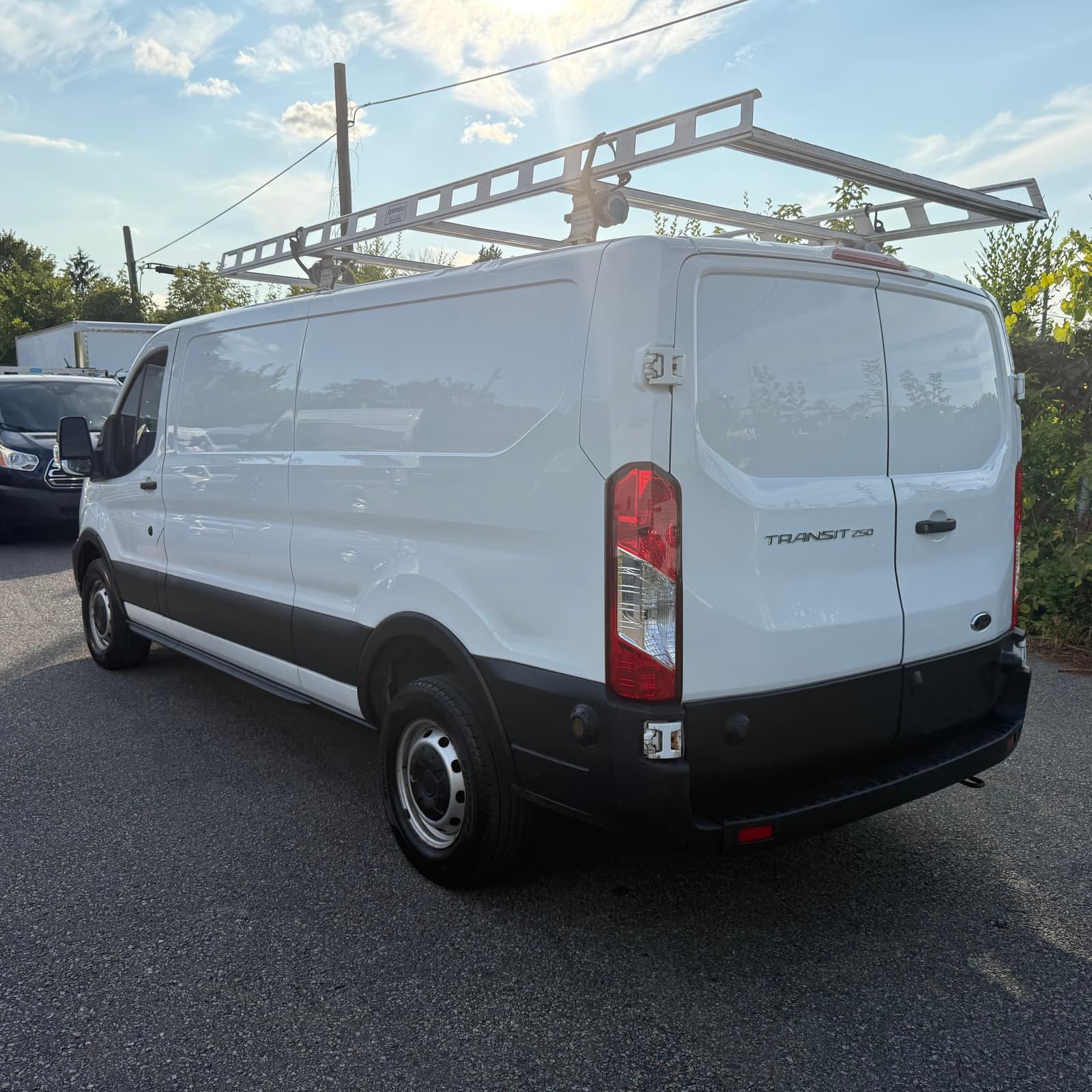 Ford Transit Cargo Van 2020 - Image 3