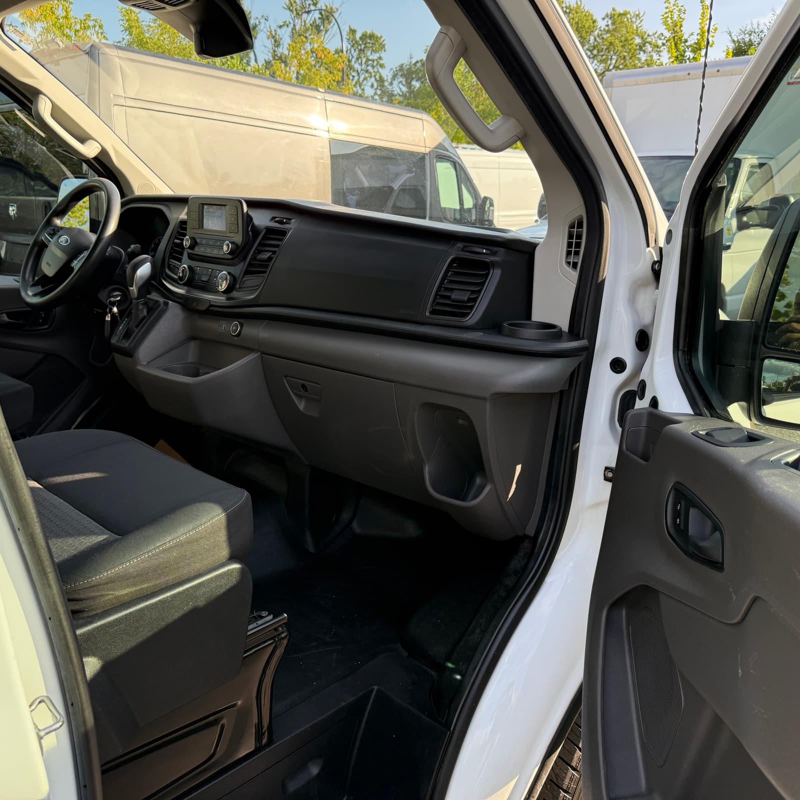 Ford Transit Cargo Van 2020 - Image 12