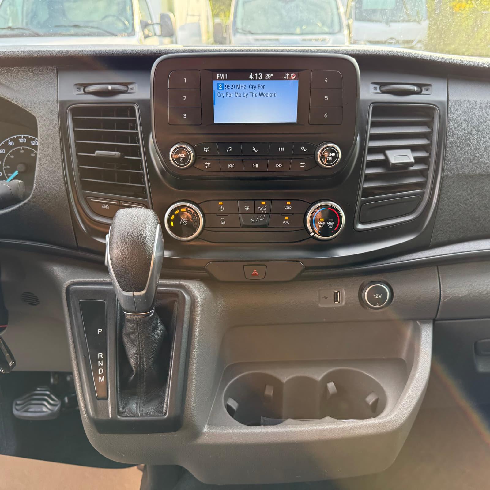 Ford Transit Cargo Van 2020 - Image 20