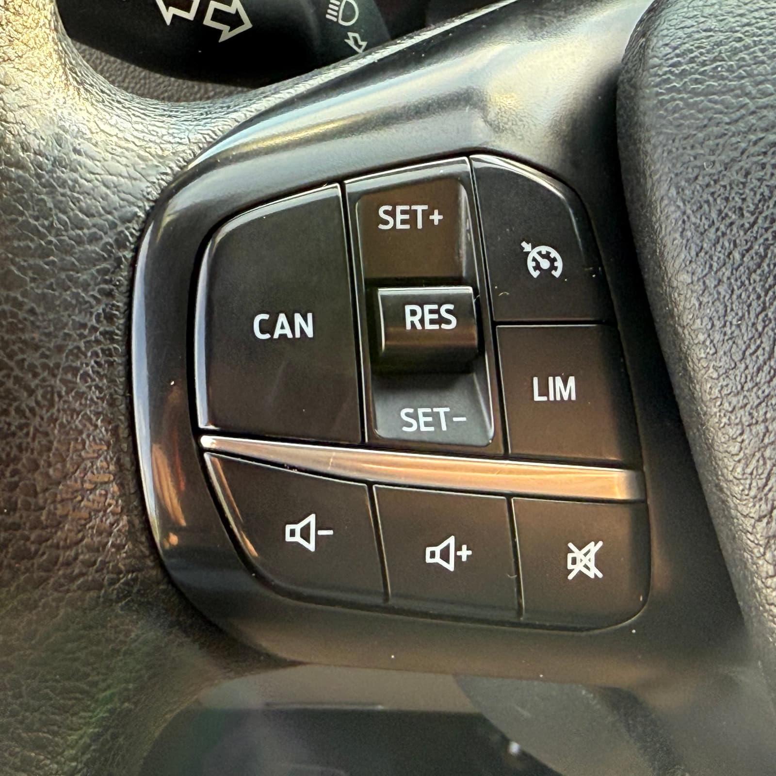 Ford Transit Cargo Van 2020 - Image 22