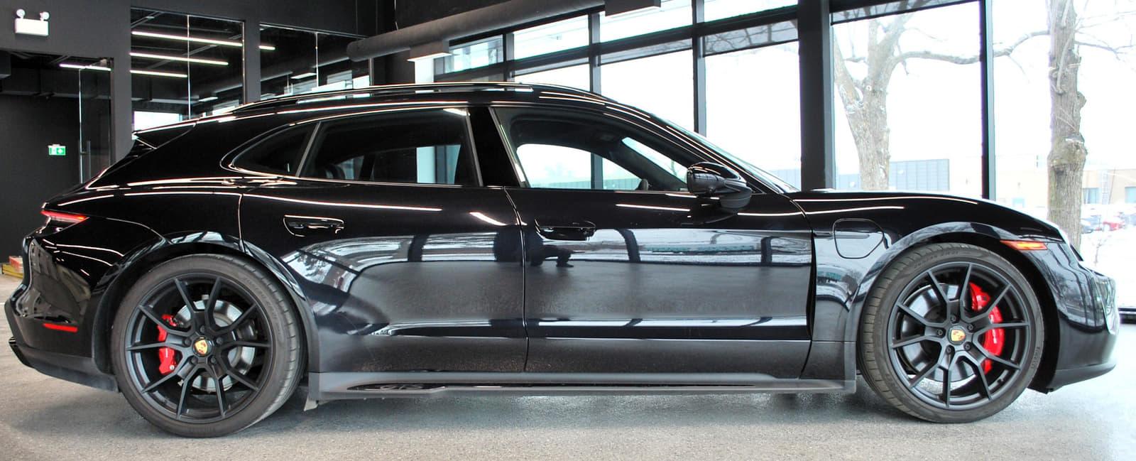 Porsche Taycan 2024 - Image 6