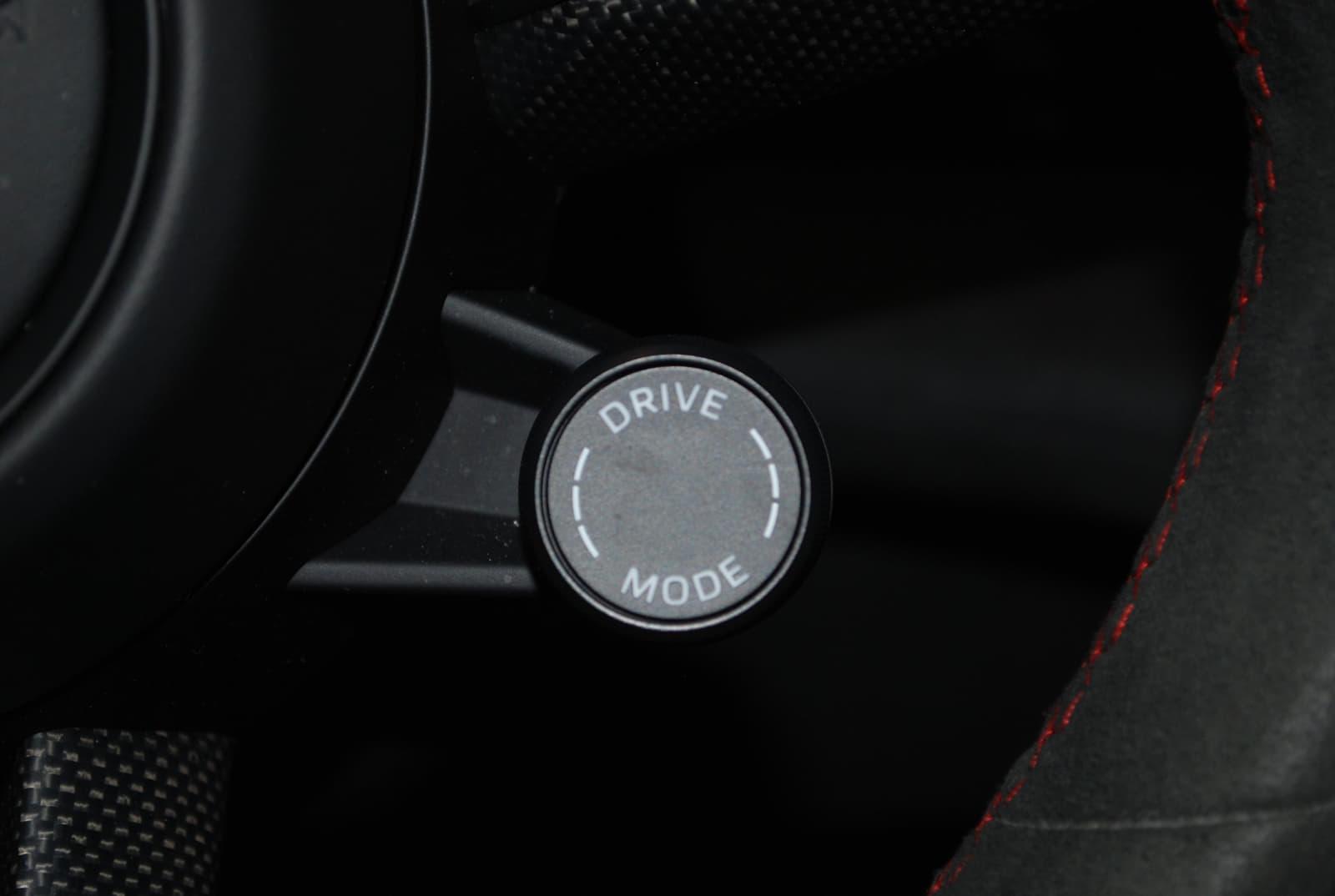 Porsche Taycan 2024 - Image 20