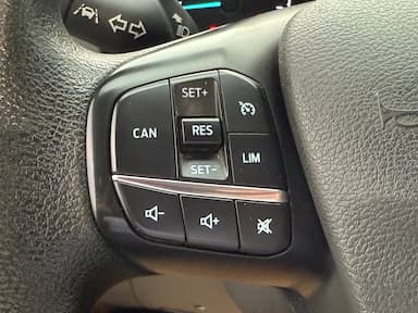 Ford Transit Cargo Van 2022 - Thumbnail 23