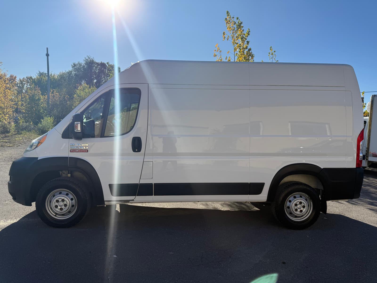 Ram ProMaster Cargo Van 2019 - Image 2