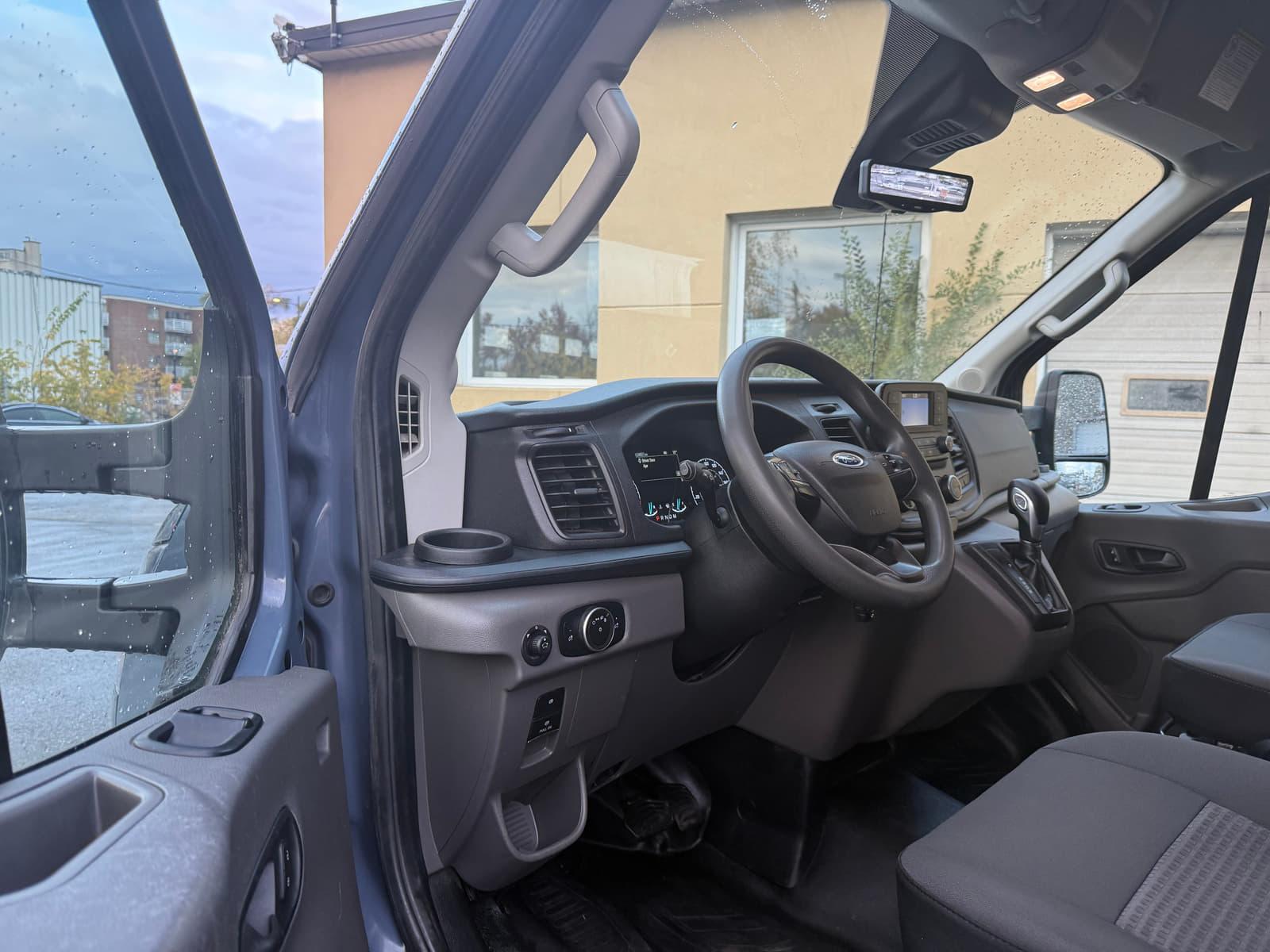 Ford Transit Cargo Van 2021 - Image 11