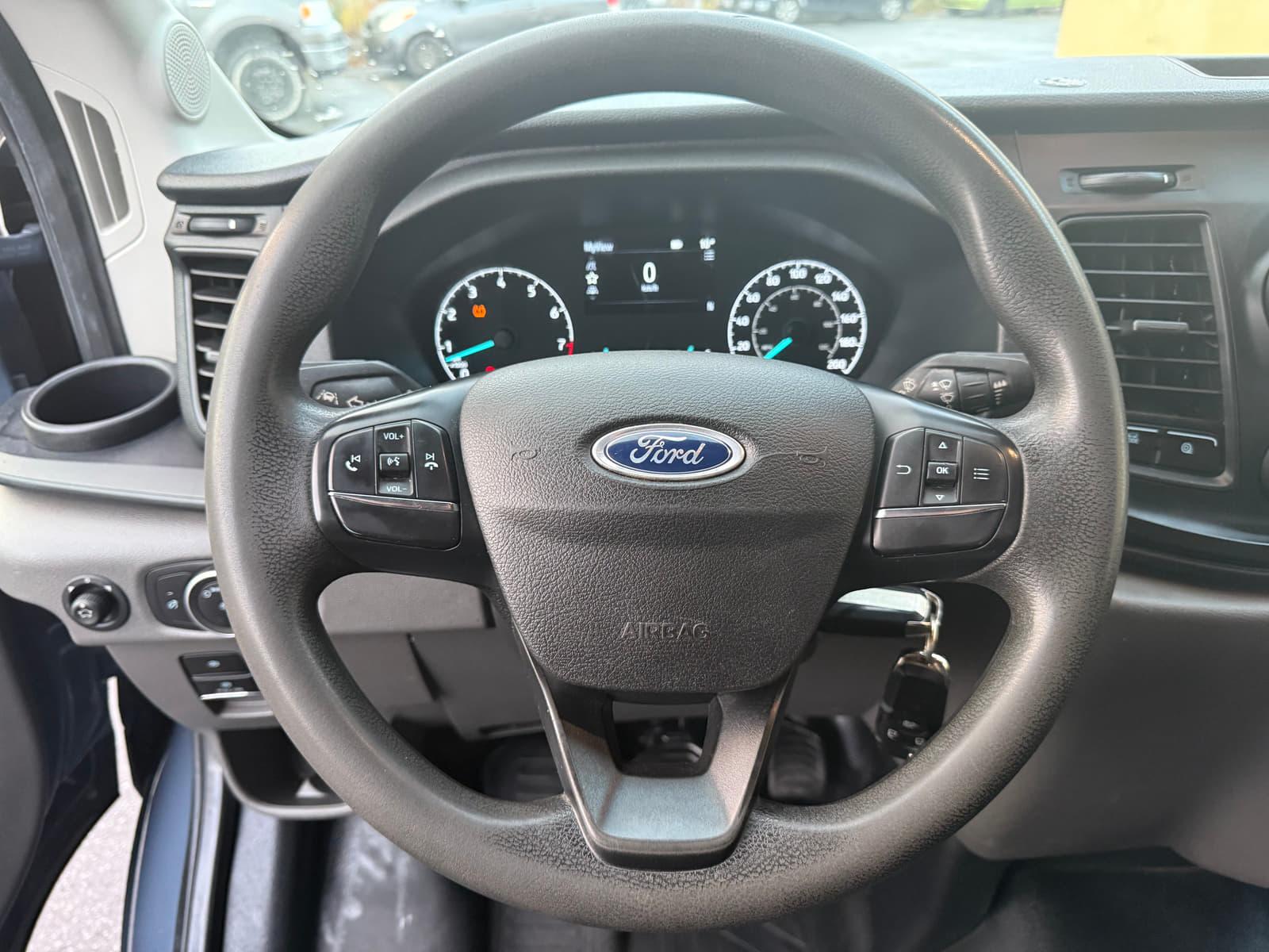 Ford Transit Cargo Van 2021 - Image 17