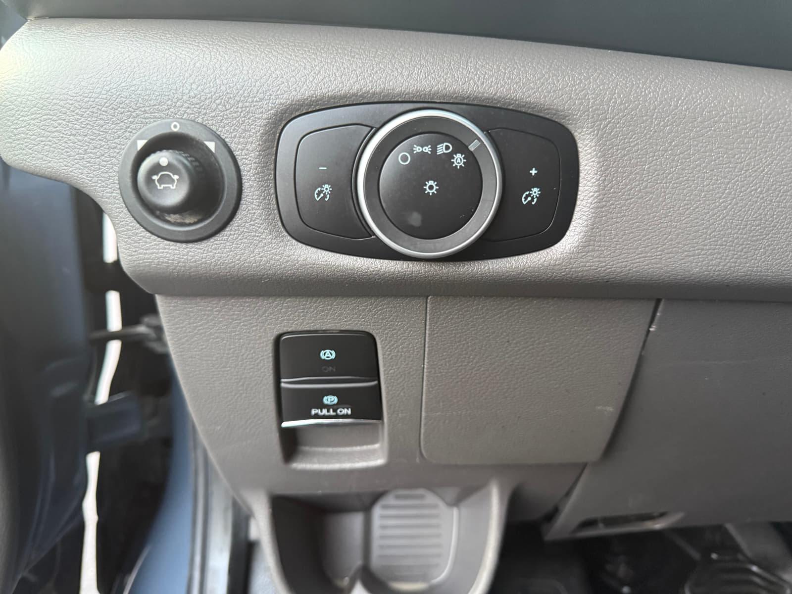 Ford Transit Cargo Van 2021 - Image 21