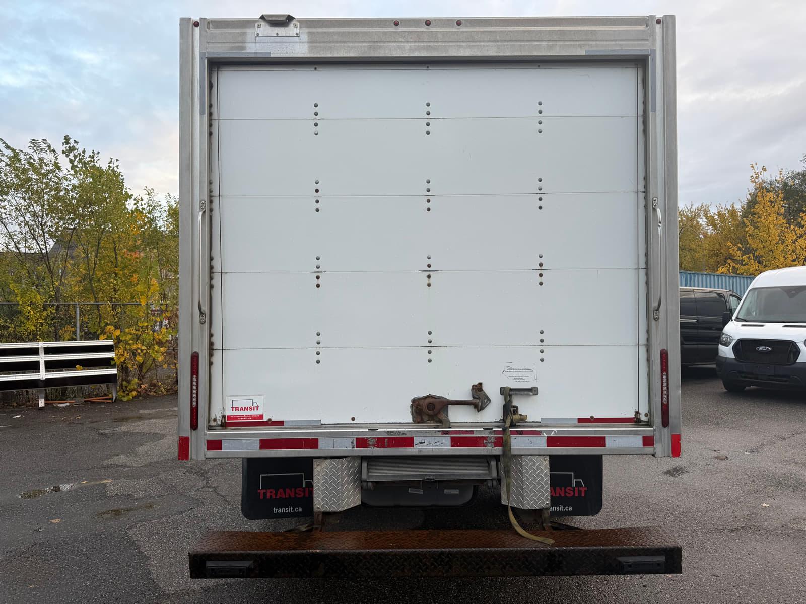 Ford E-Series Cutaway 2022 - Image 4