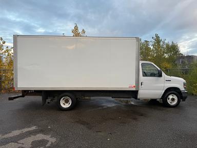 Ford E-Series Cutaway 2022 - Thumbnail 6