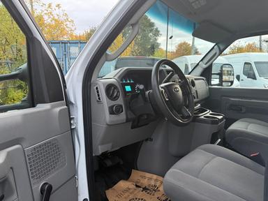 Ford E-Series Cutaway 2022 - Thumbnail 11