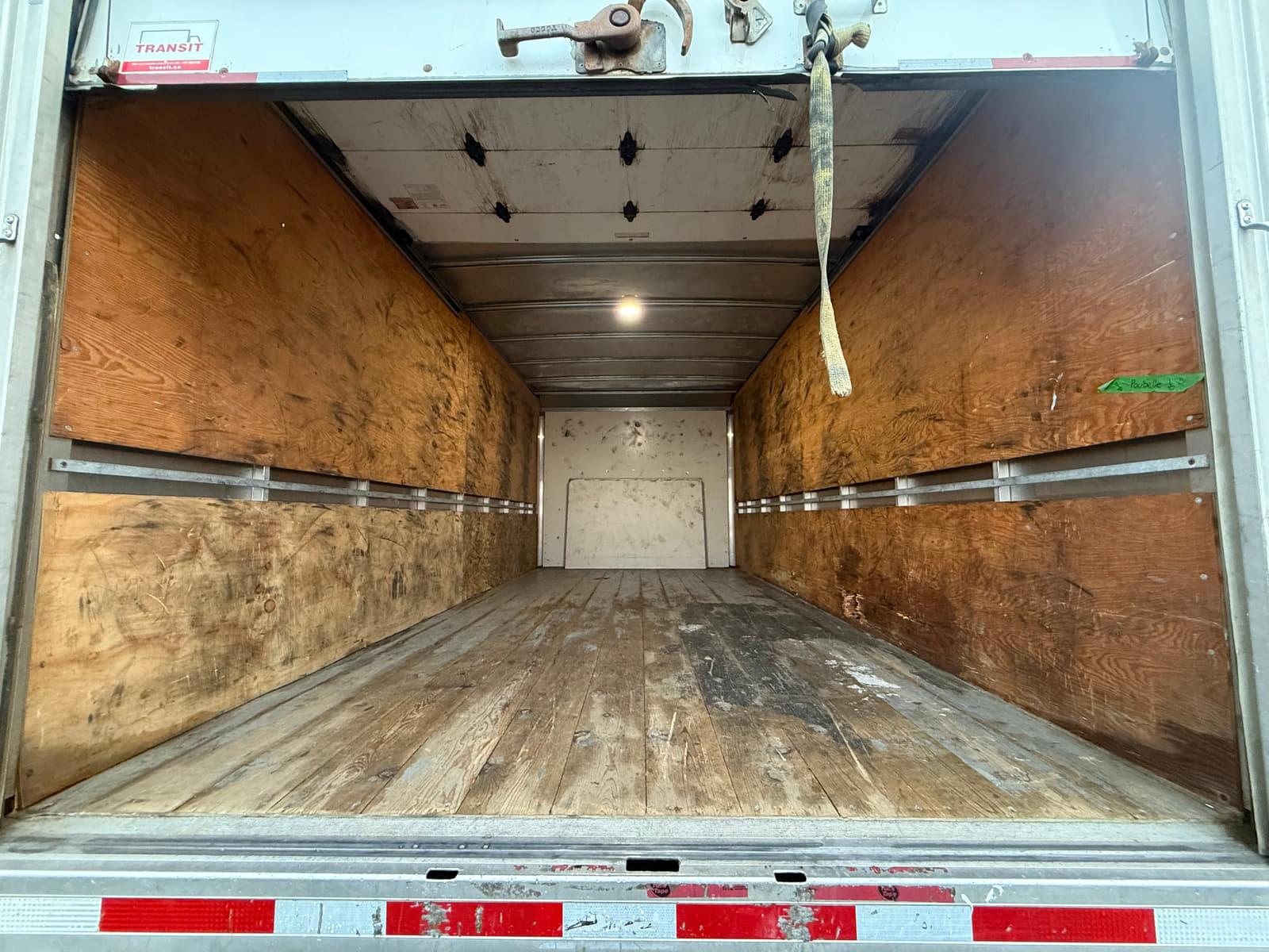 Ford E-Series Cutaway 2022 - Image 13