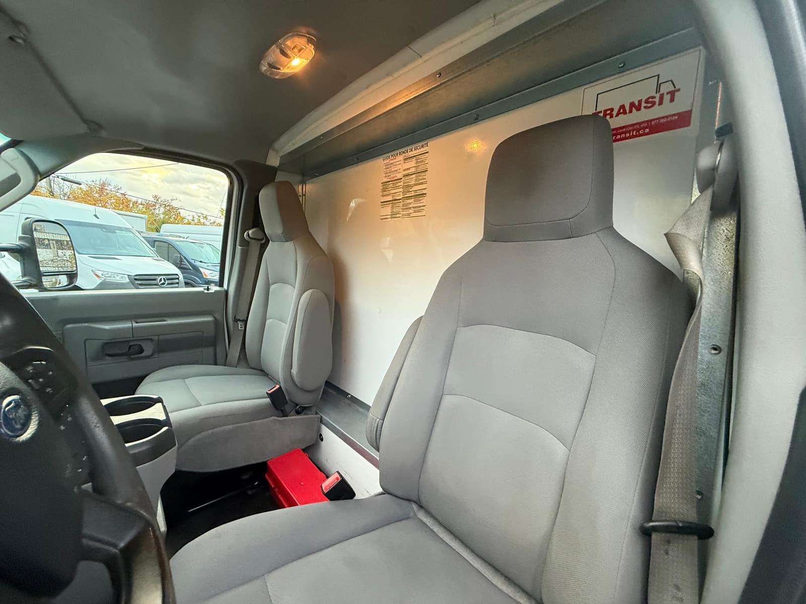 Ford E-Series Cutaway 2022 - Image 22