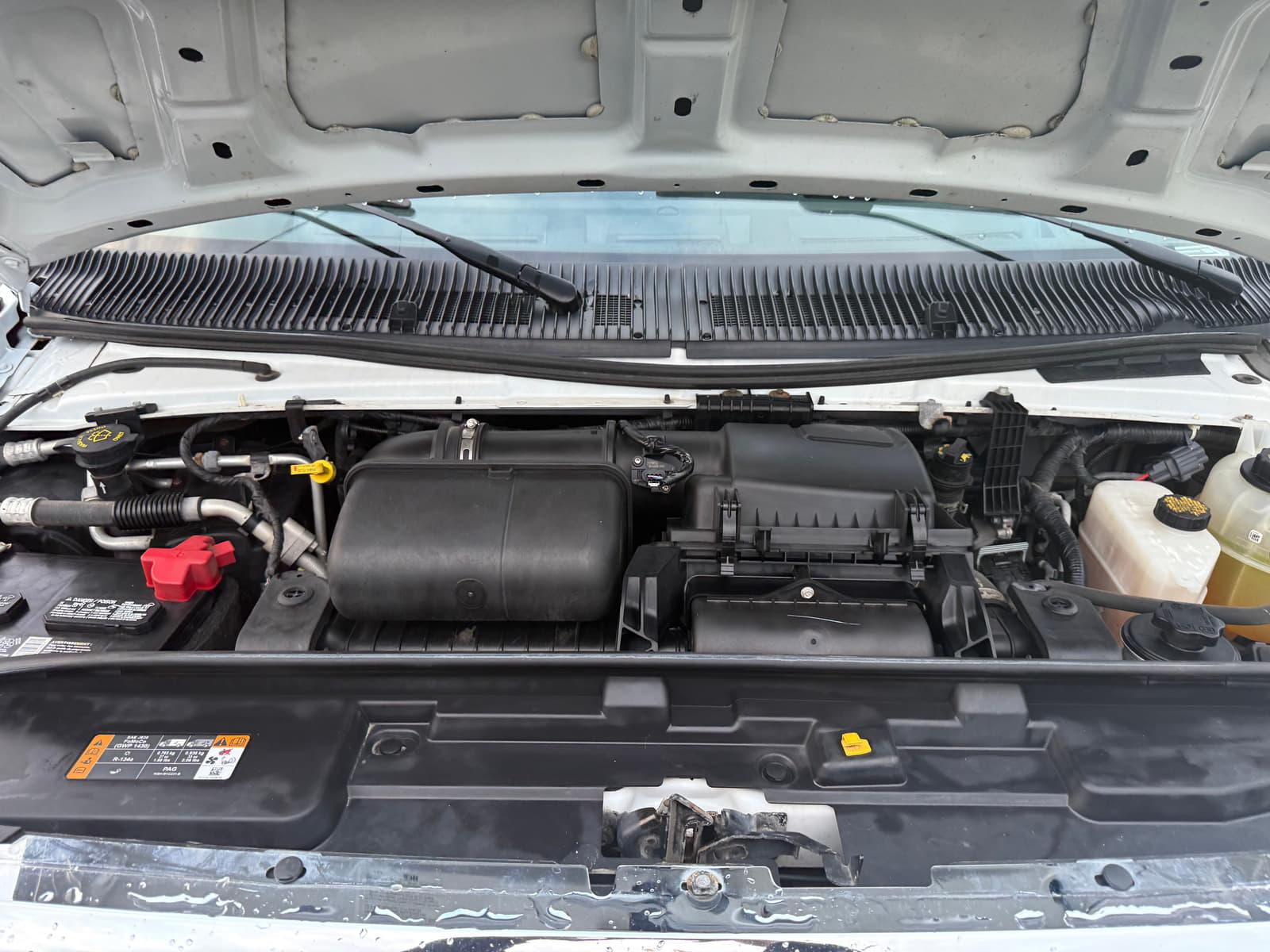 Ford E-Series Cutaway 2022 - Image 23