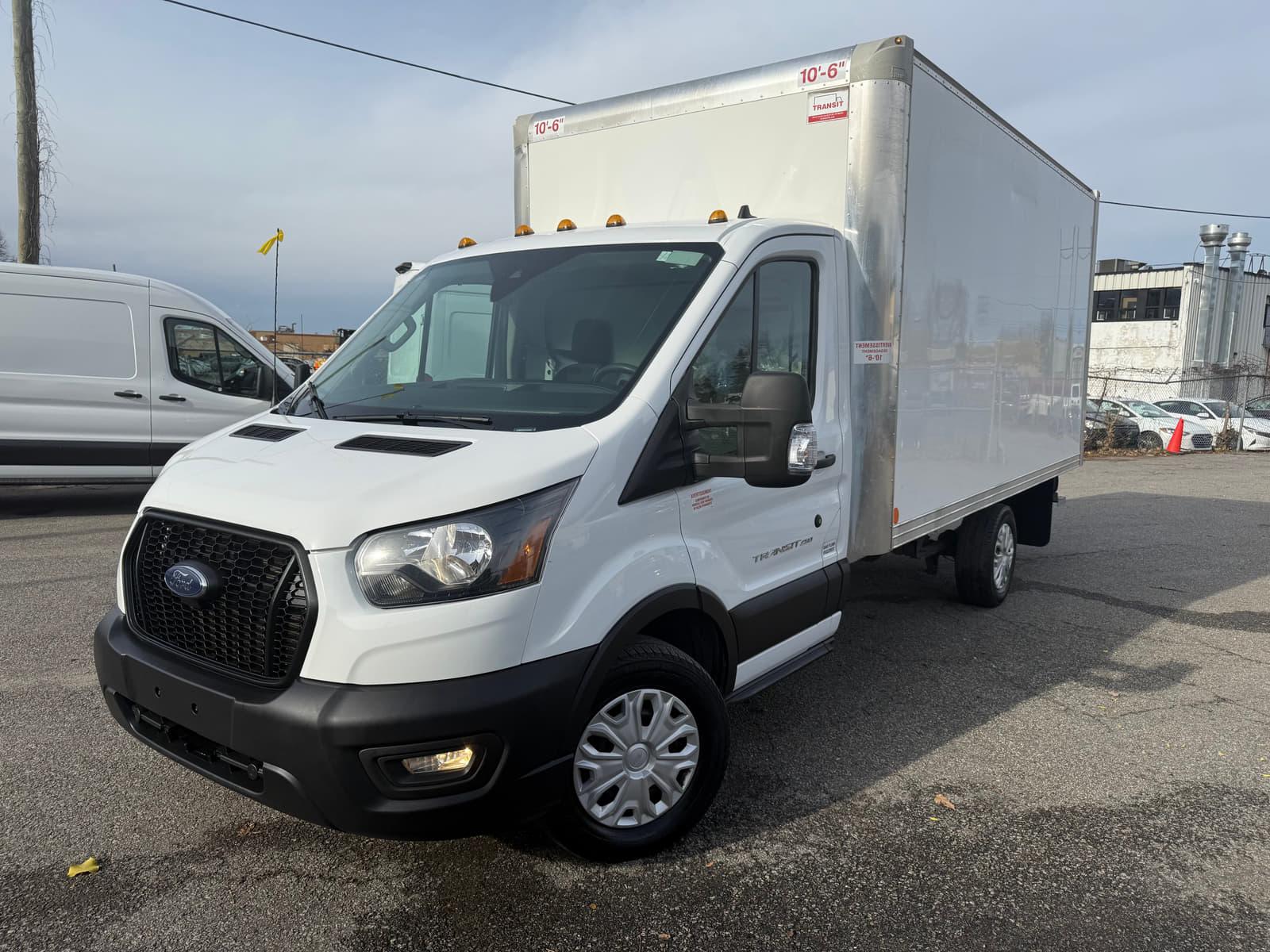 Ford Transit Cutaway 2023 - Image 1