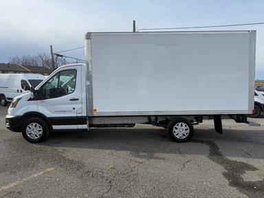 Ford Transit Cutaway 2023 - Thumbnail 2