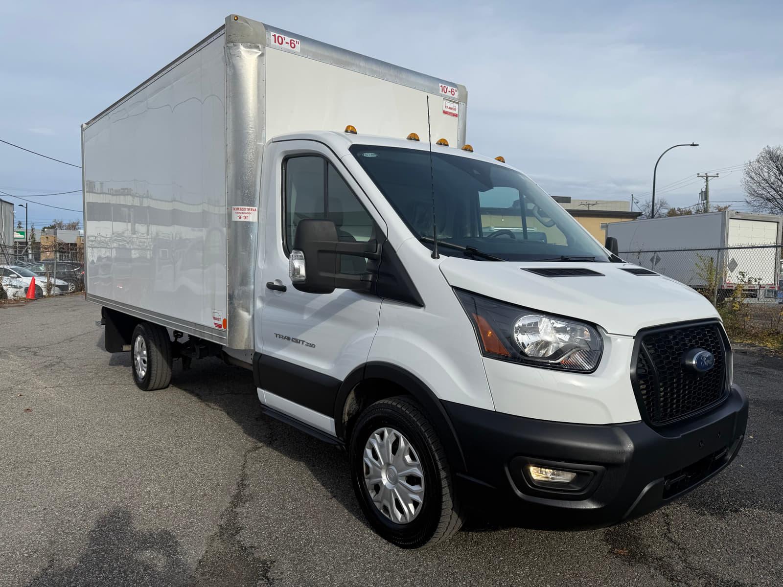 Ford Transit Cutaway 2023 - Image 7