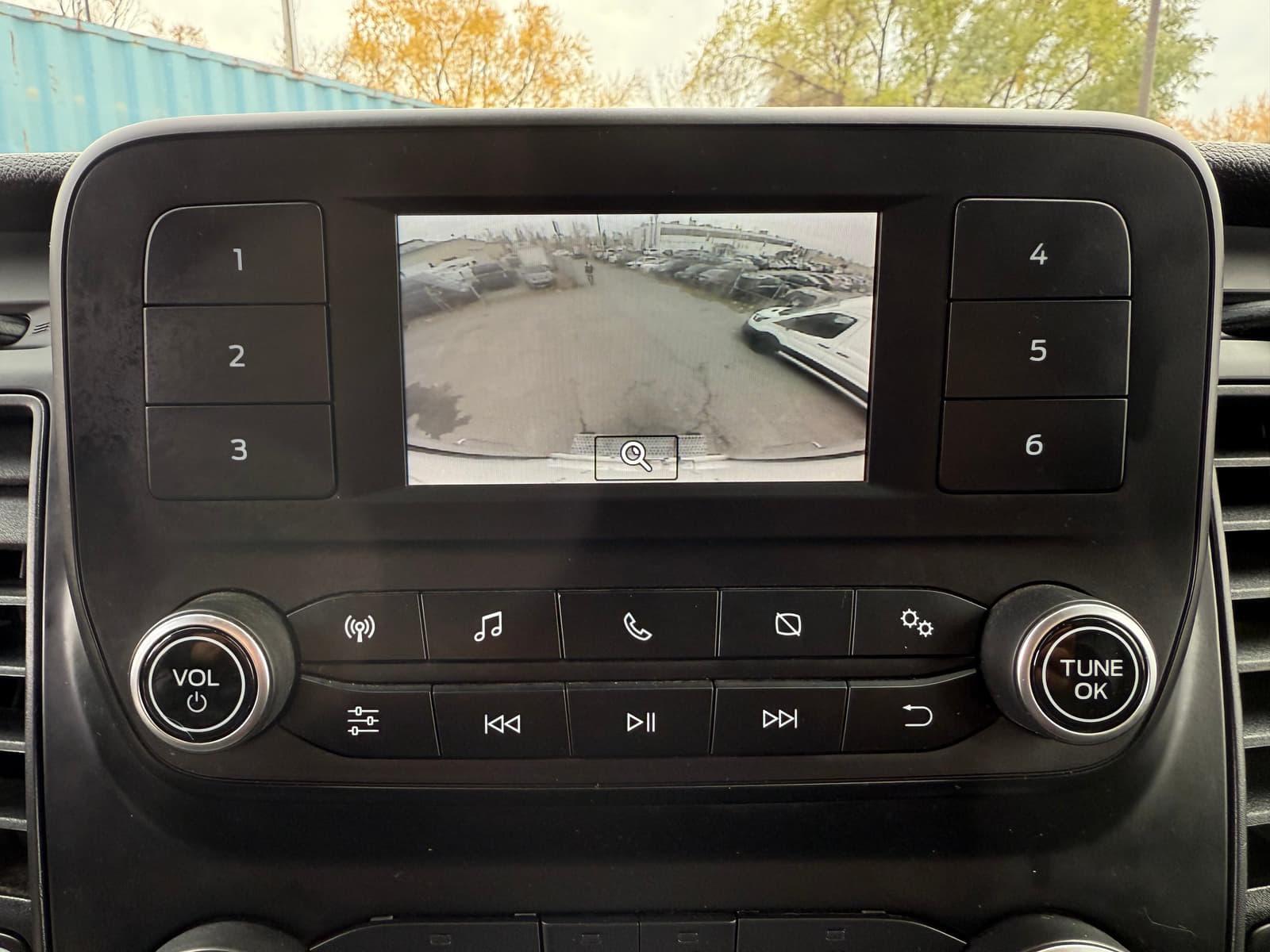 Ford Transit Cutaway 2023 - Image 20