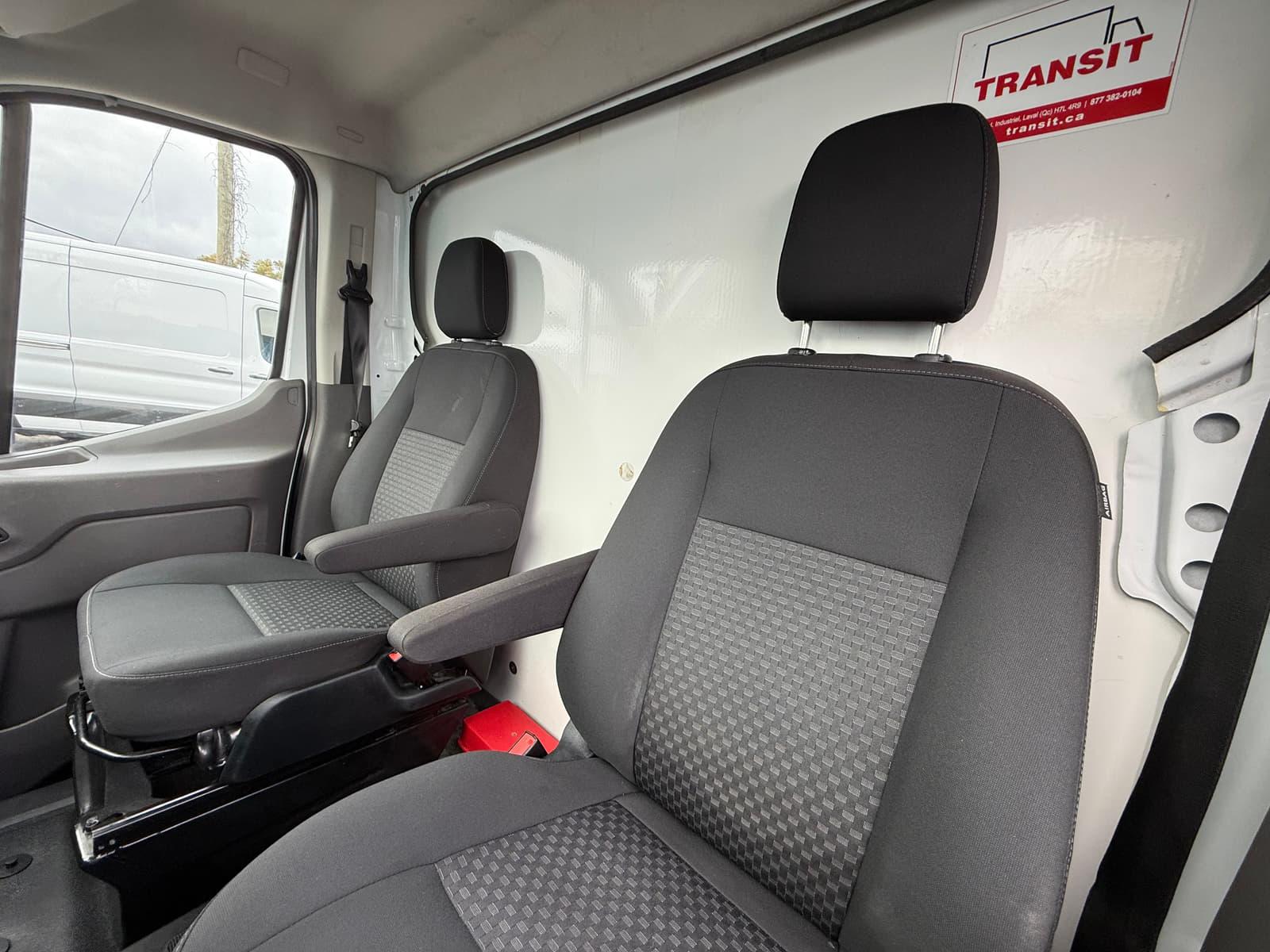 Ford Transit Cutaway 2023 - Image 21