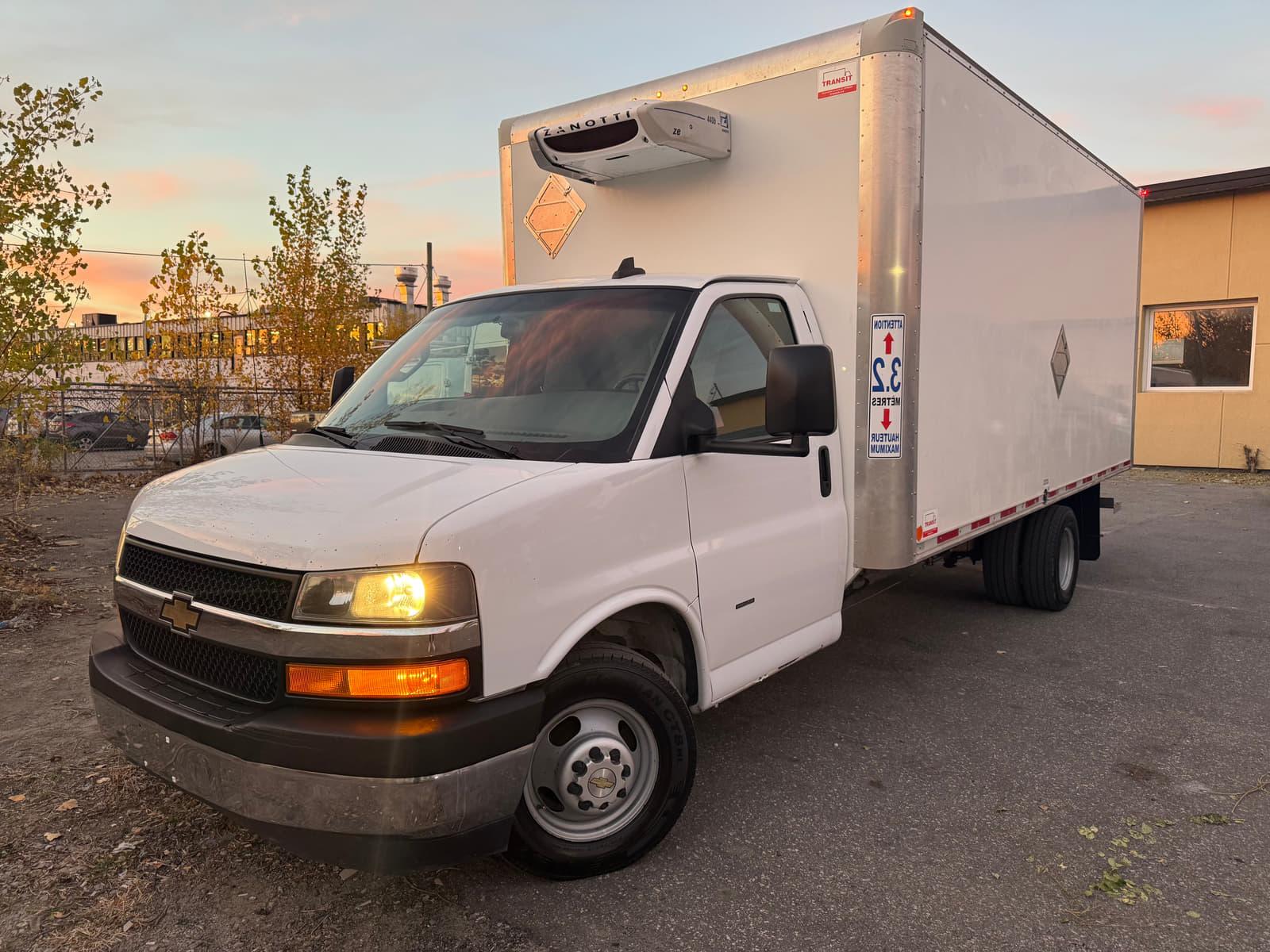 Chevrolet Express Cutaway 2019 - Image 1