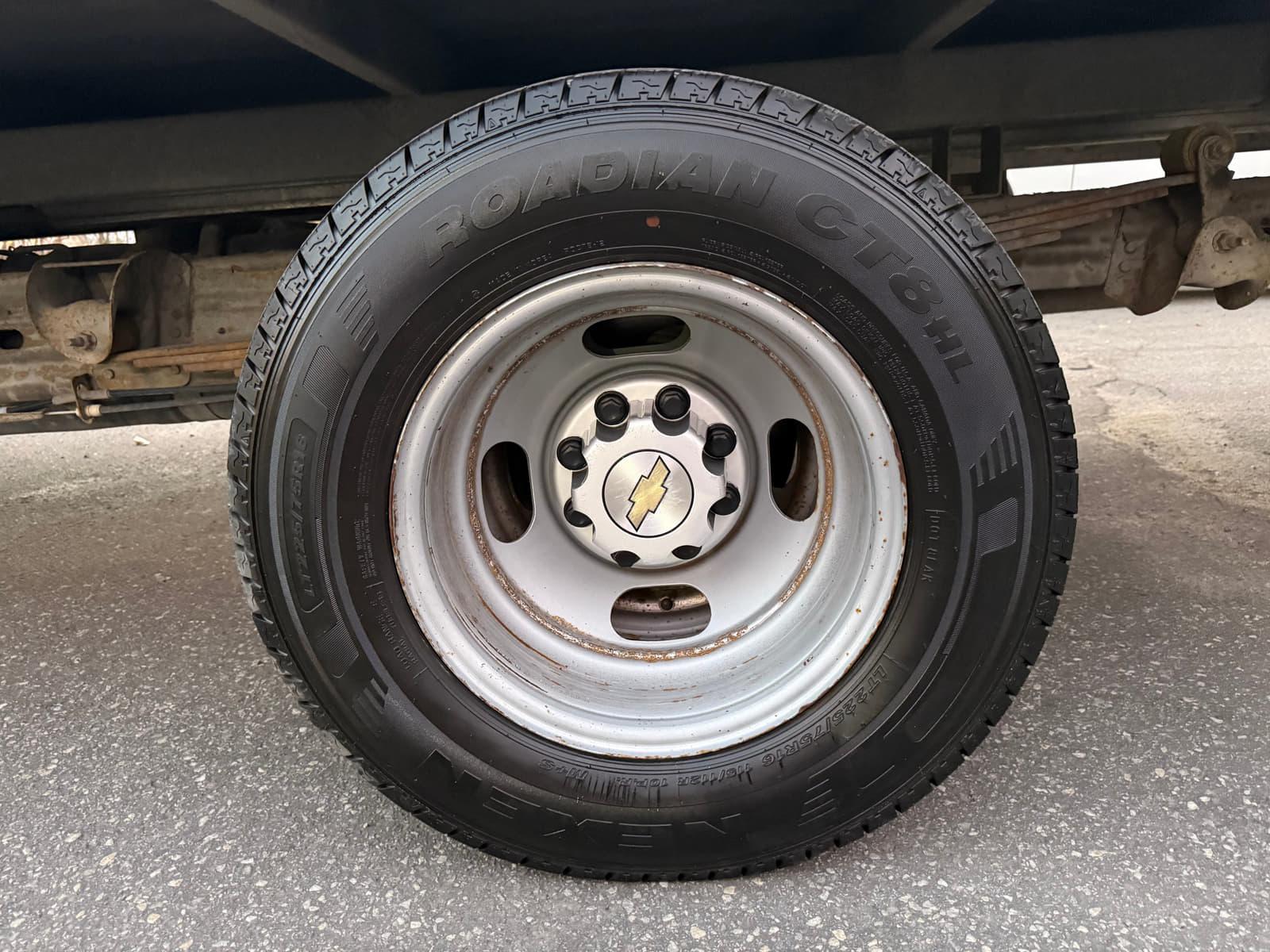 Chevrolet Express Cutaway 2019 - Image 11