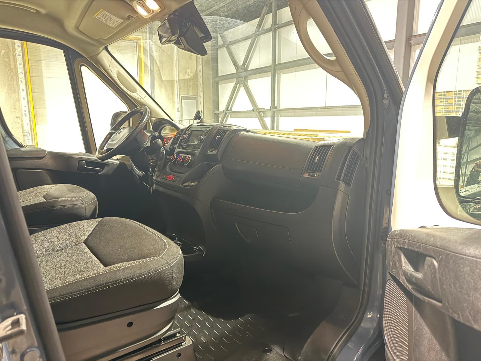 Ram ProMaster Cargo Van 2021 - Image 12