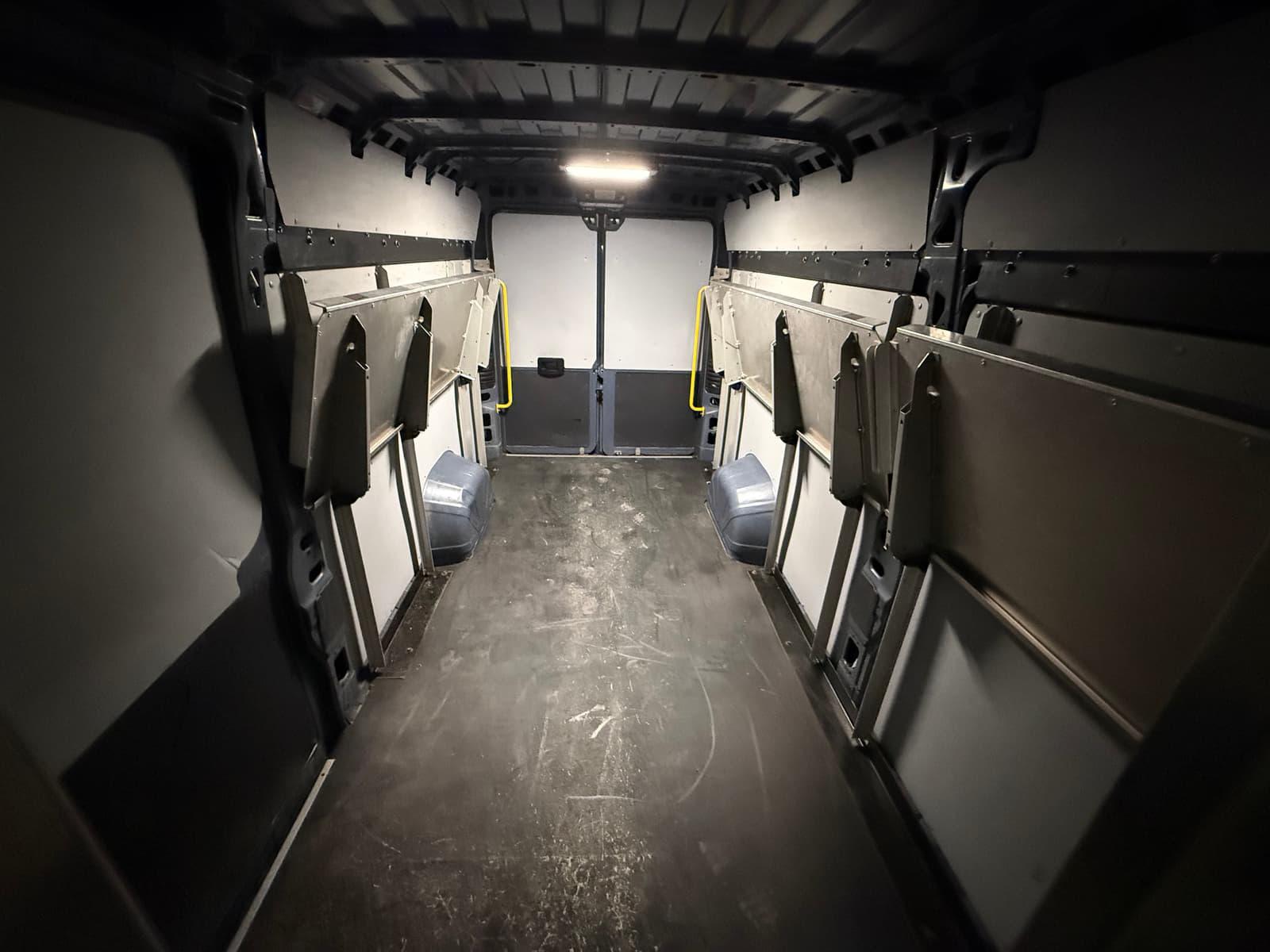 Ram ProMaster Cargo Van 2021 - Image 14