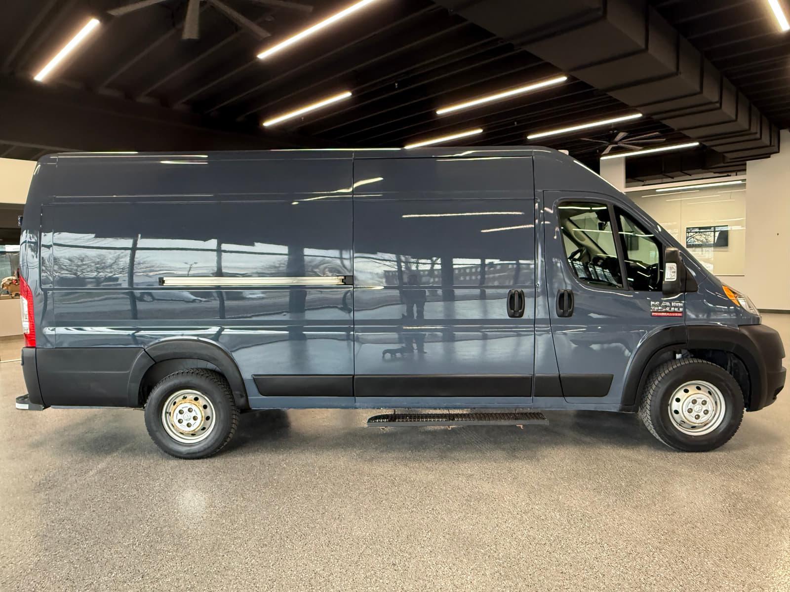 Ram ProMaster Cargo Van 2022 - Image 6