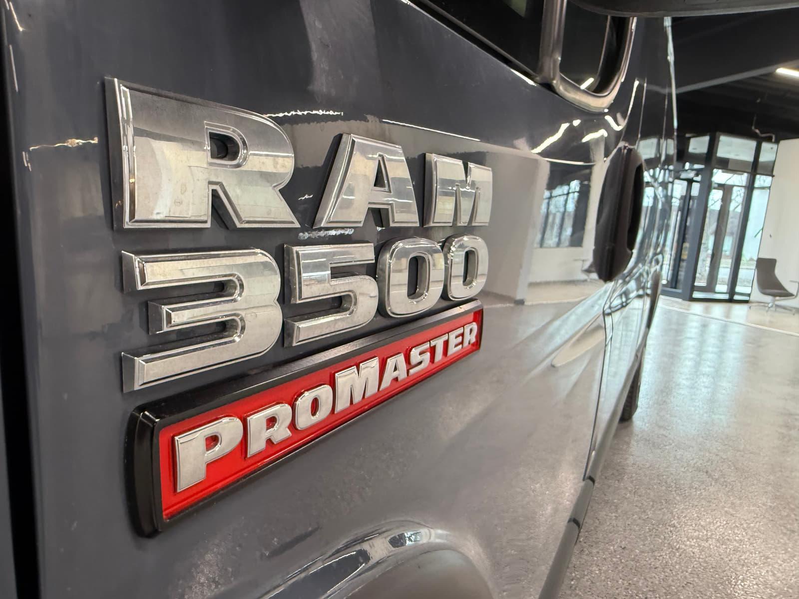 Ram ProMaster Cargo Van 2022 - Image 11