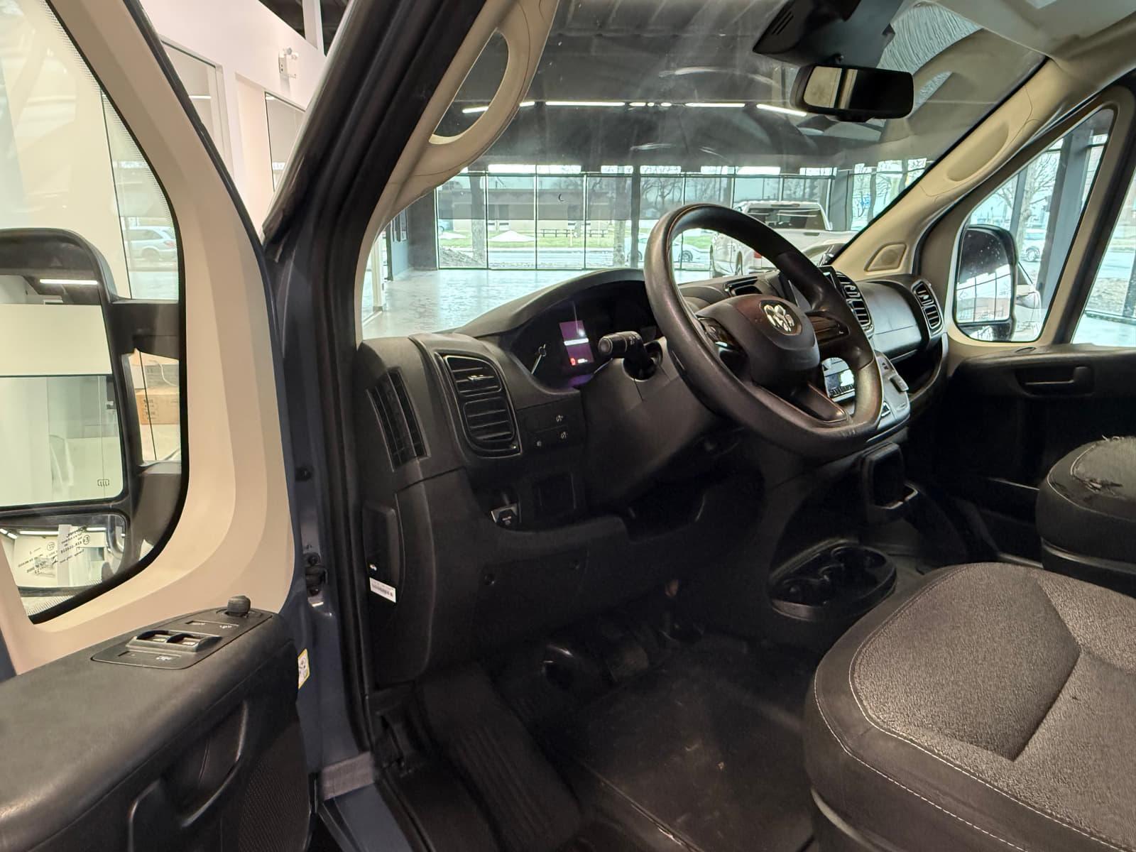 Ram ProMaster Cargo Van 2022 - Image 12