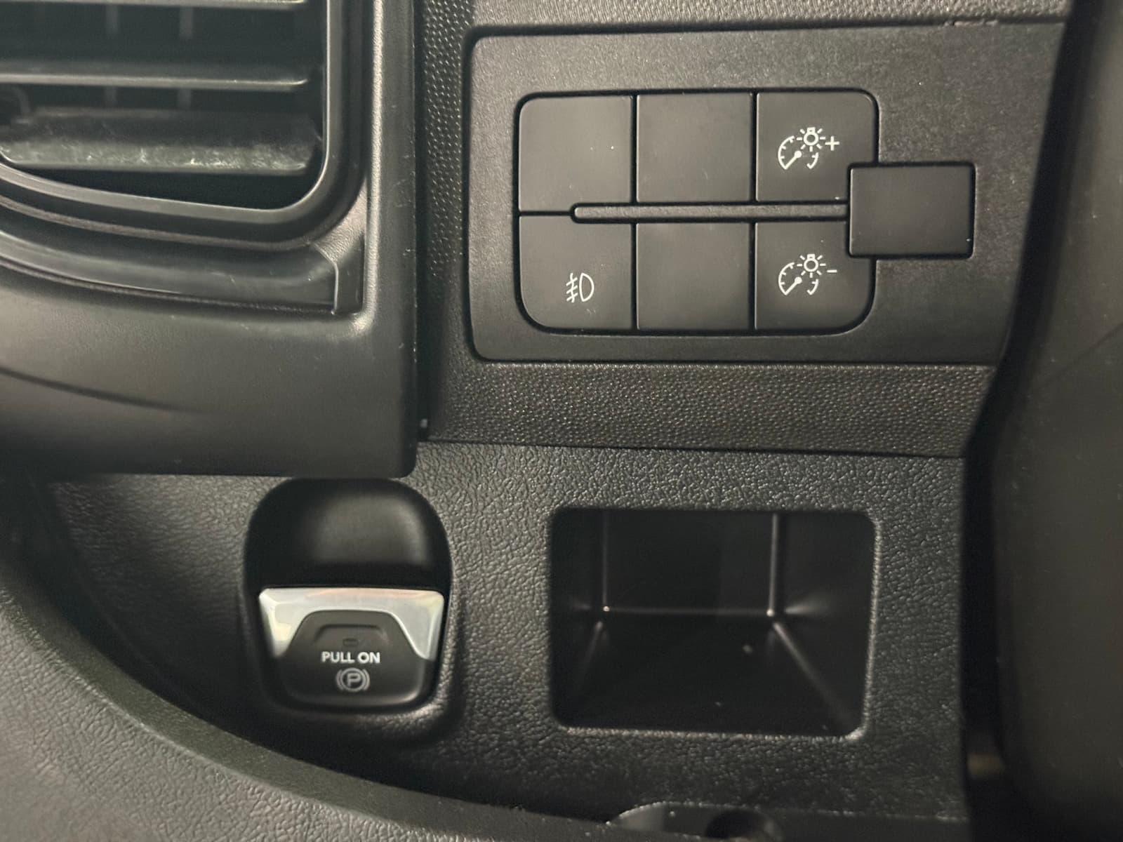 Ram ProMaster Cargo Van 2022 - Image 21