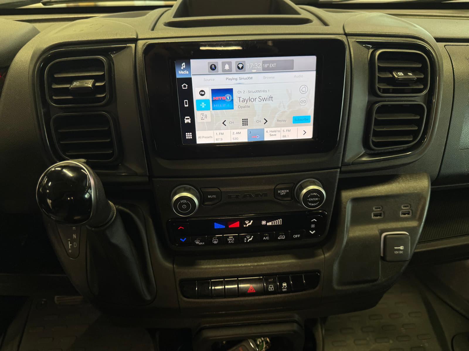 Ram ProMaster Cargo Van 2022 - Image 24