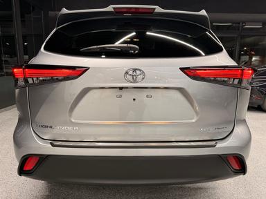 Toyota Highlander 2023 - Thumbnail 4