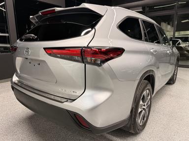 Toyota Highlander 2023 - Thumbnail 5